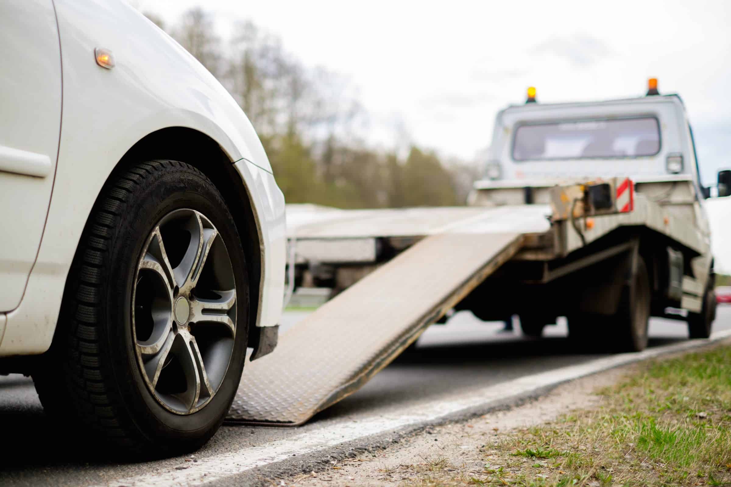 24-Hour Car Towing & Roadside Assistance Services Near You